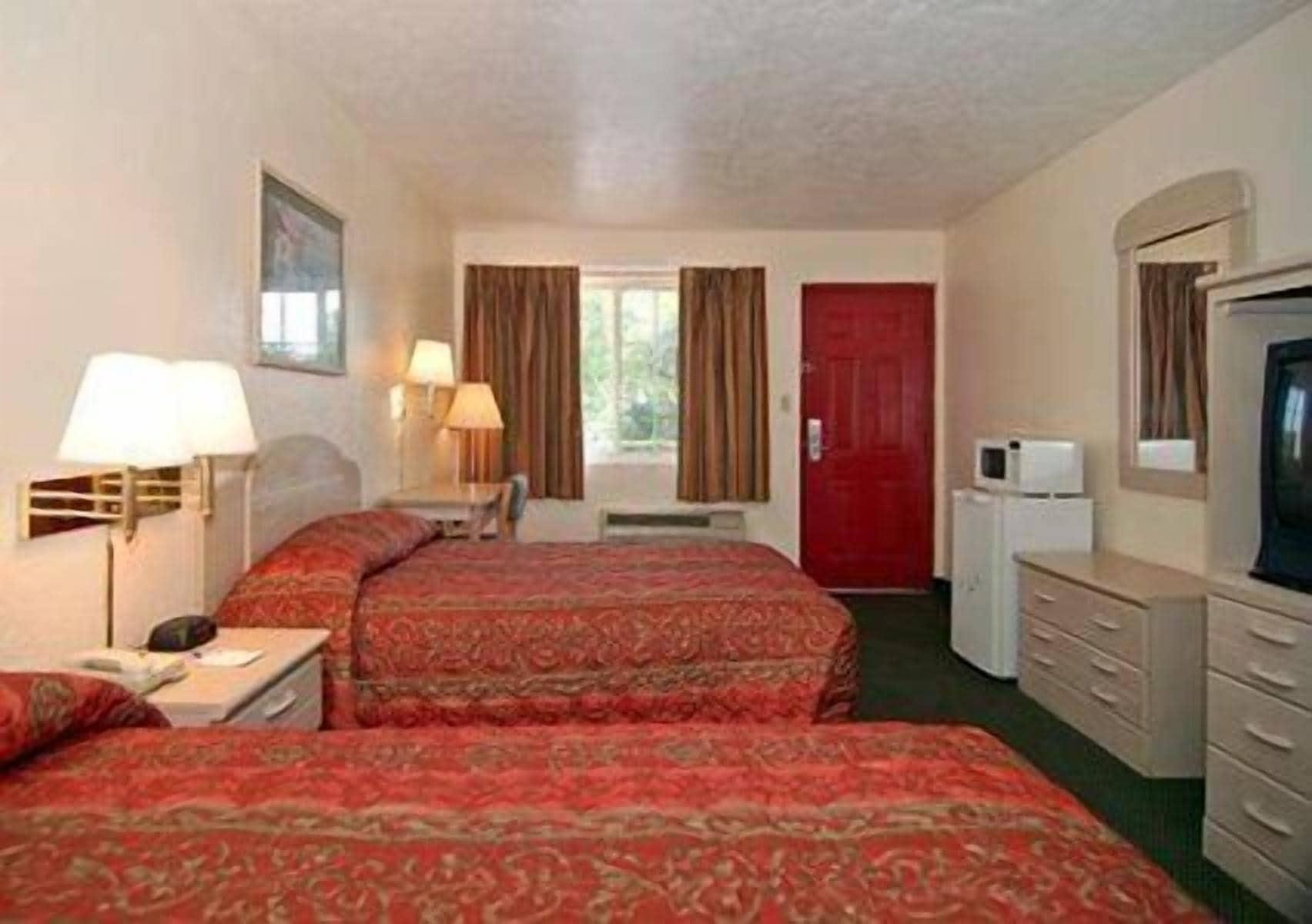 Rodeway Inn Gainesville - University Area Eksteriør billede