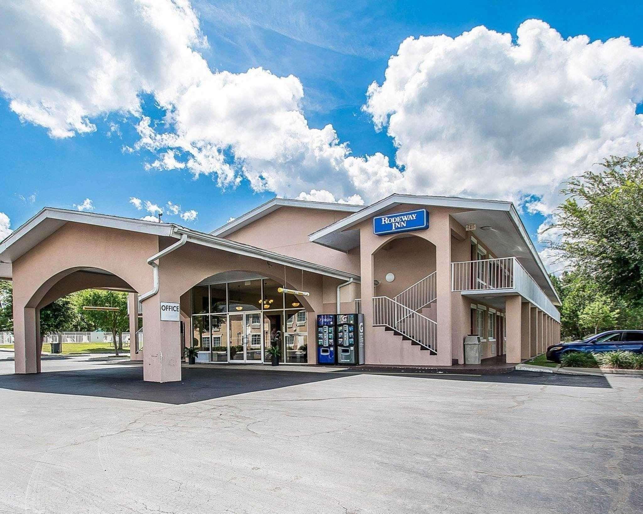 Rodeway Inn Gainesville - University Area Eksteriør billede