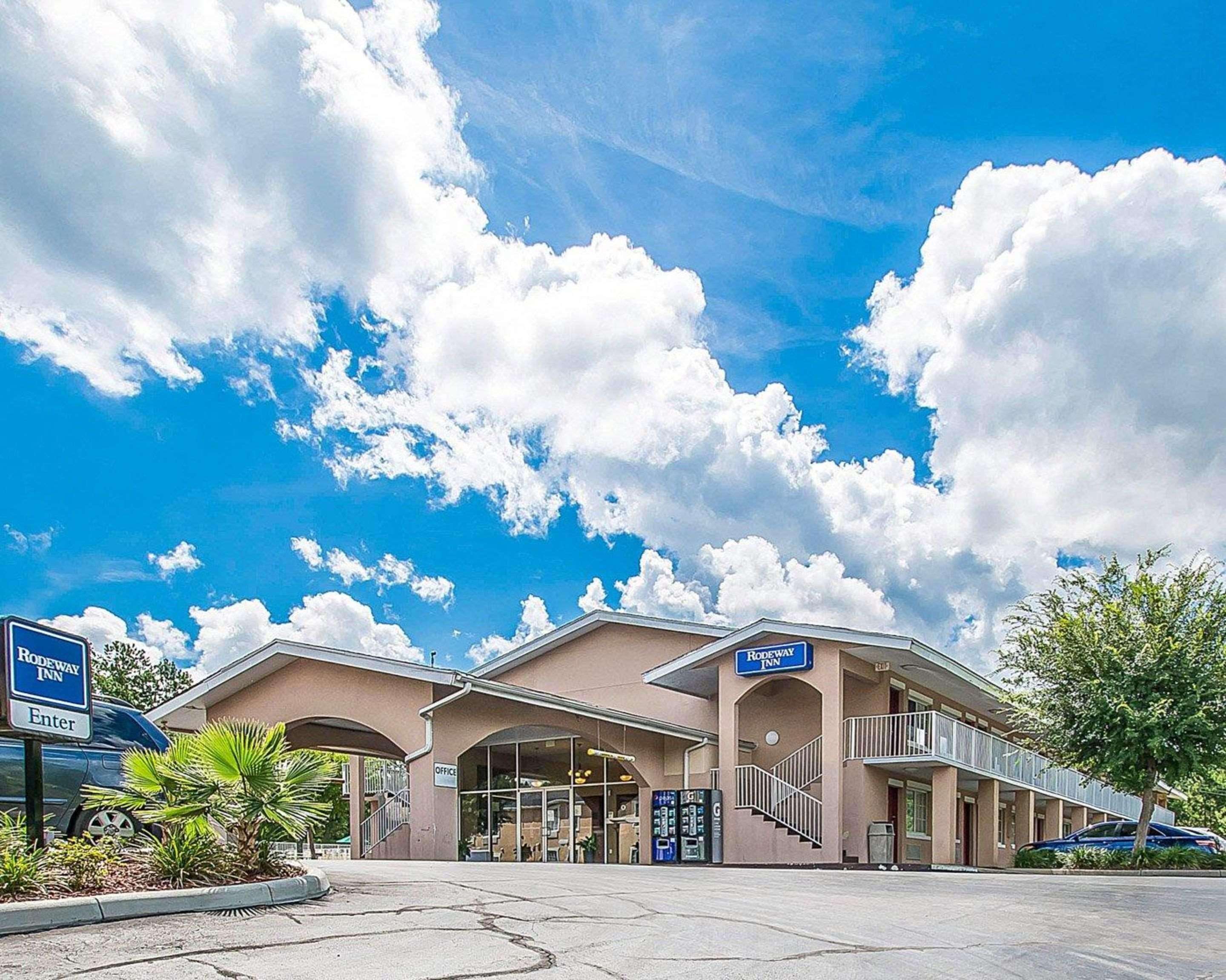 Rodeway Inn Gainesville - University Area Eksteriør billede