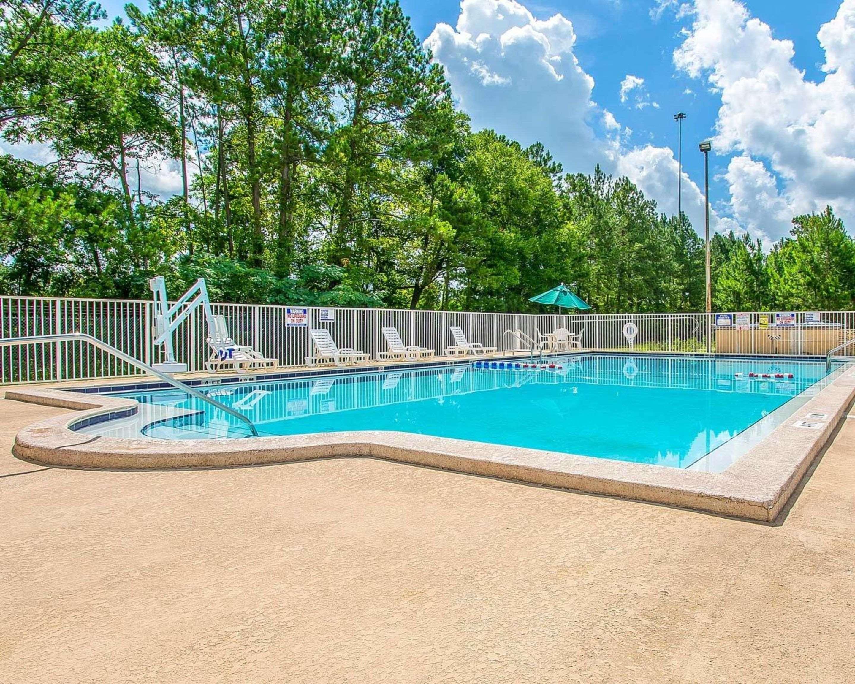 Rodeway Inn Gainesville - University Area Eksteriør billede