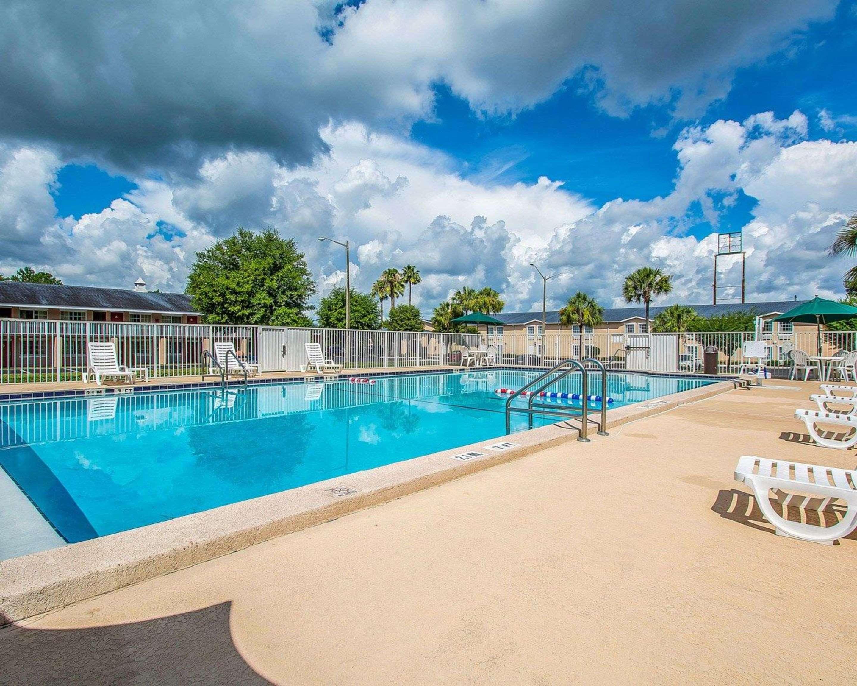 Rodeway Inn Gainesville - University Area Eksteriør billede