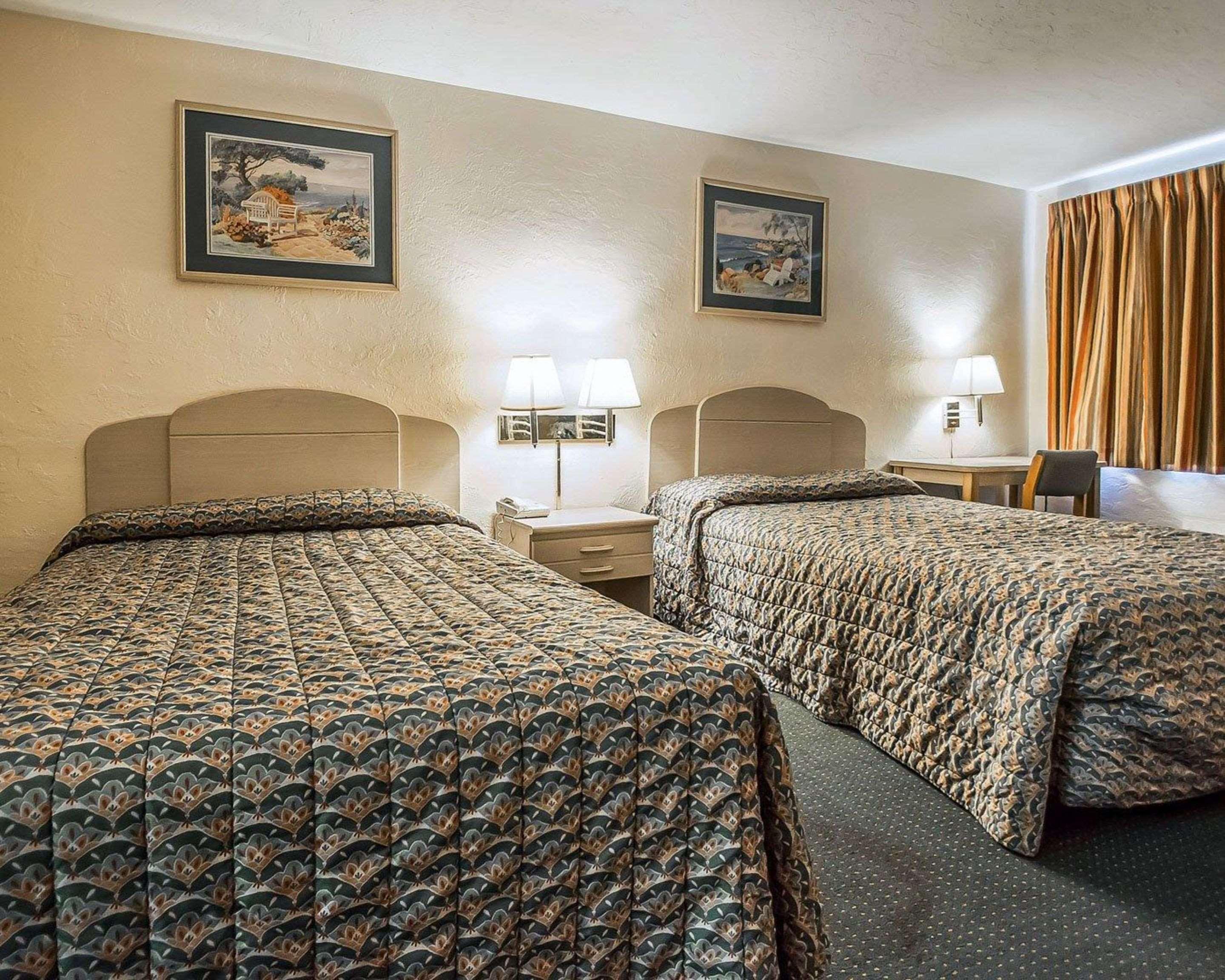 Rodeway Inn Gainesville - University Area Eksteriør billede