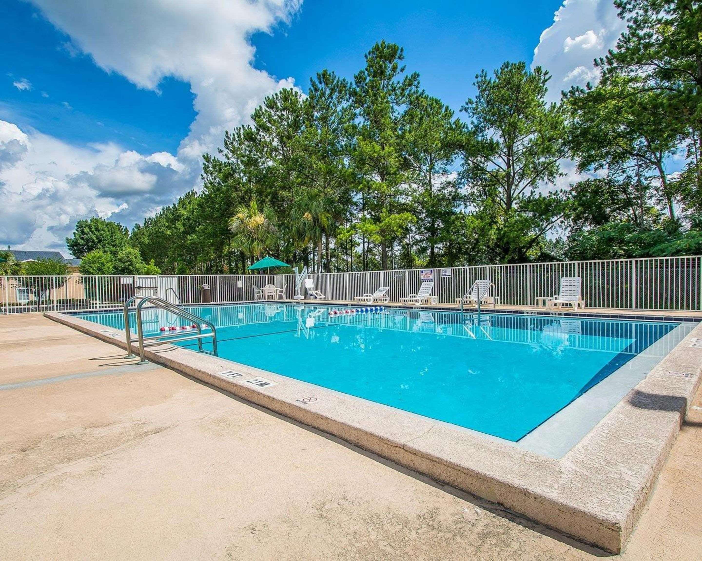 Rodeway Inn Gainesville - University Area Eksteriør billede