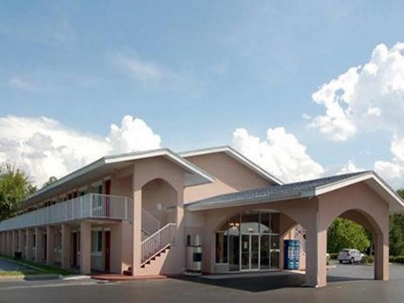 Rodeway Inn Gainesville - University Area Eksteriør billede